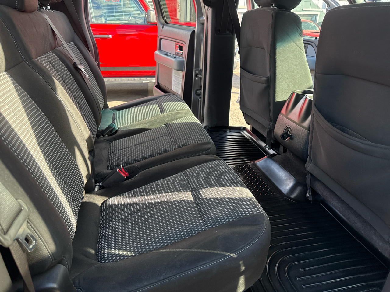 Ford F-150 4WD SuperCrew 145" Platinum 2014