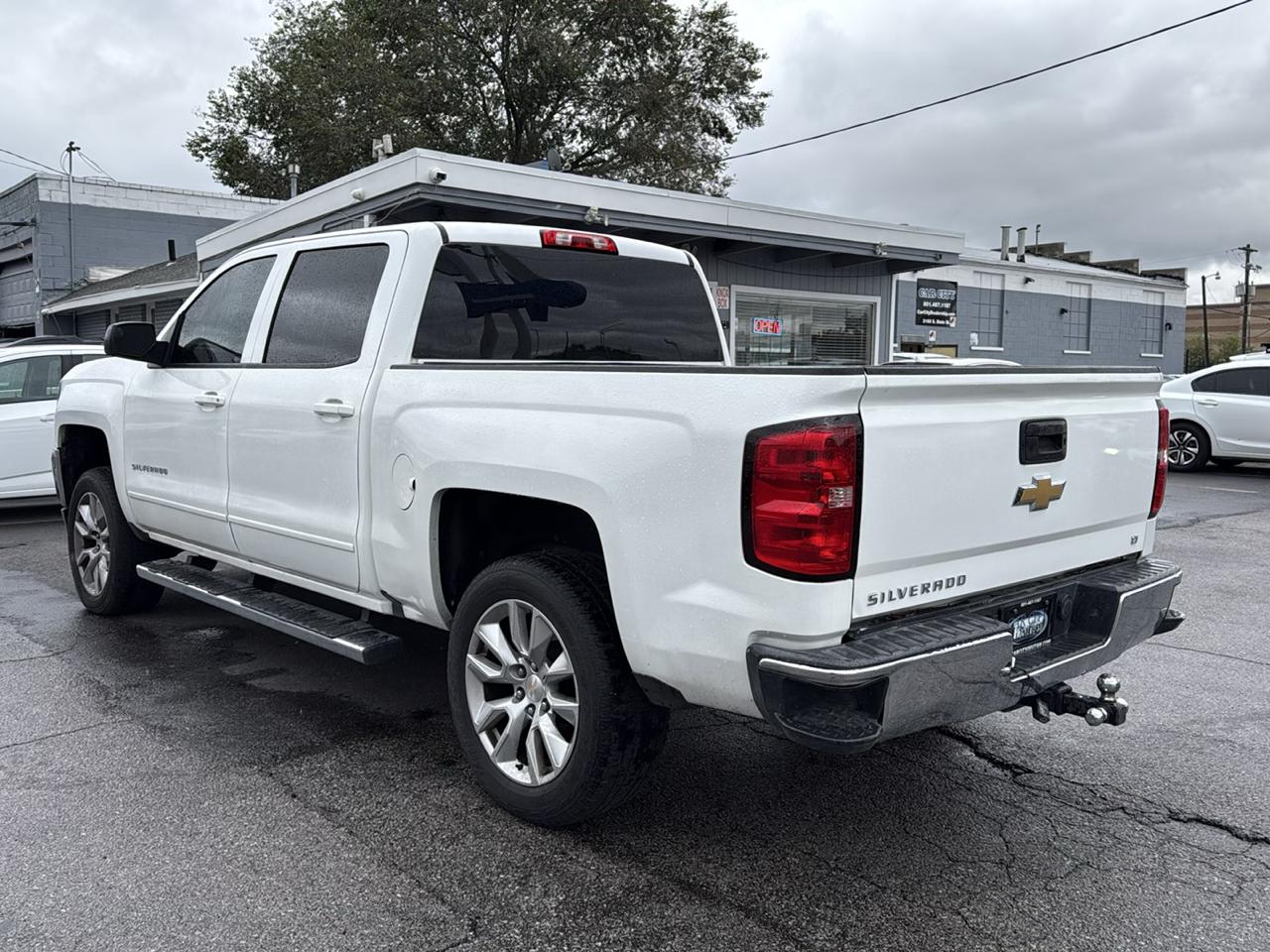 Chevrolet Silverado 1500 2WD Crew Cab 143.5" LT w/1LT 2017
