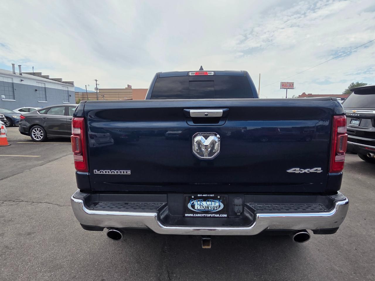 RAM 1500 Laramie 4x4 Crew Cab 6'4" Box 2022