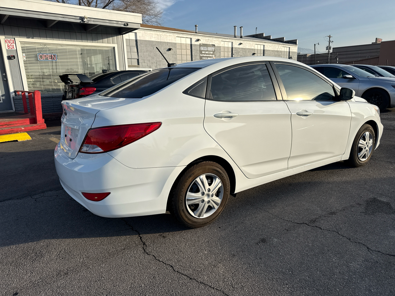 Hyundai Accent  2016