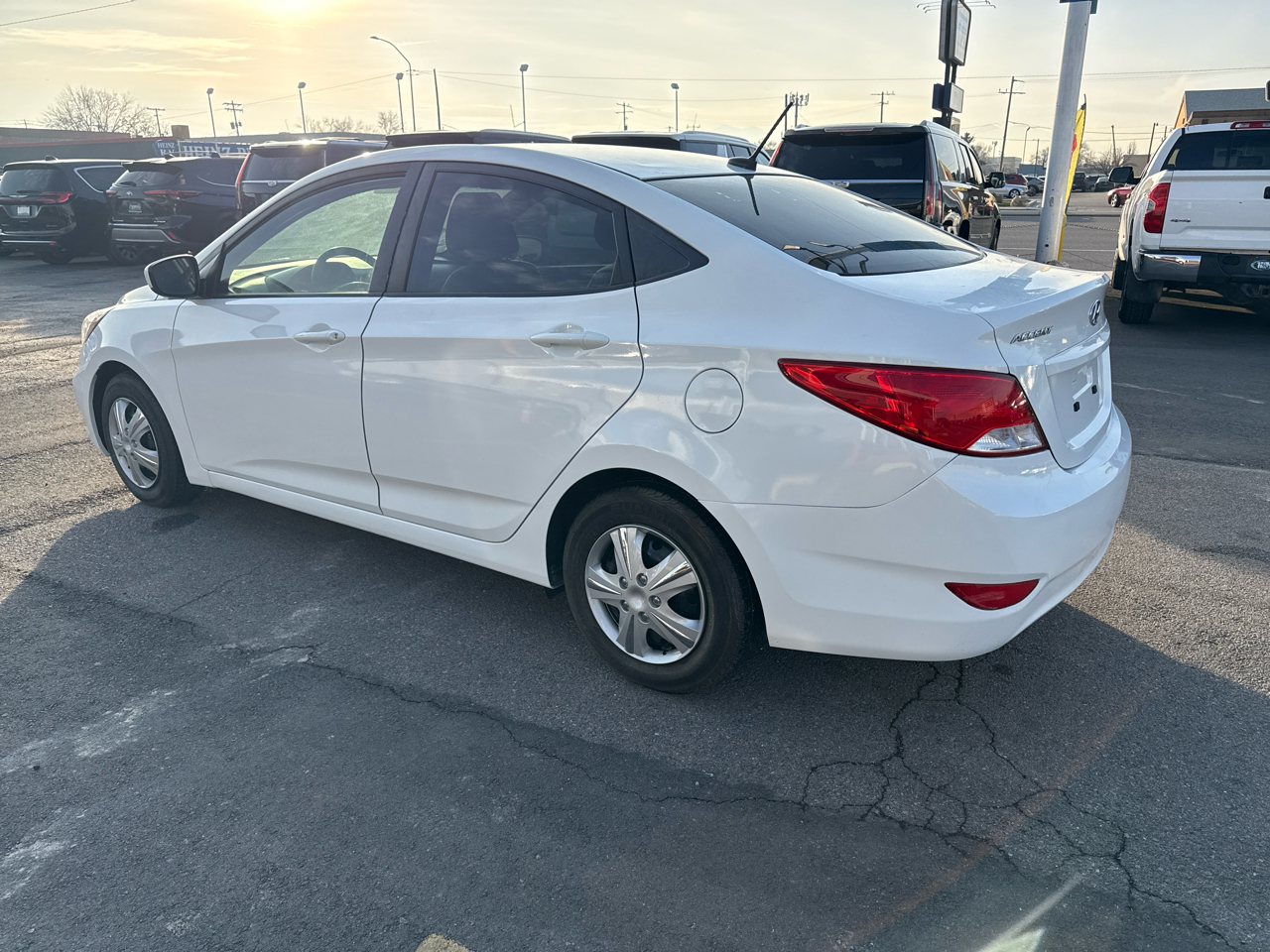 Hyundai Accent  2016