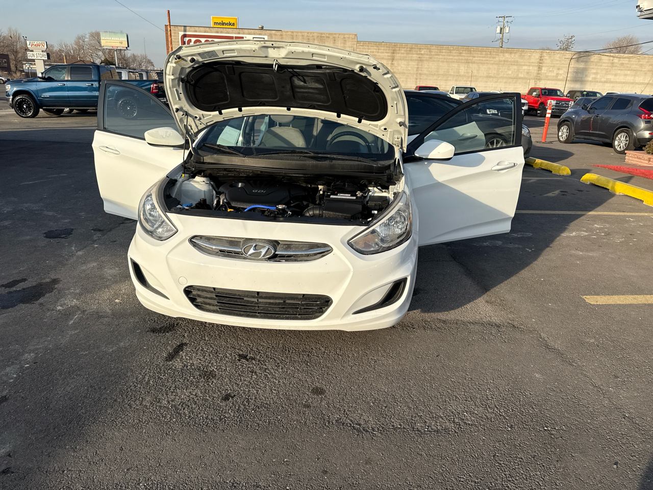 Hyundai Accent  2016