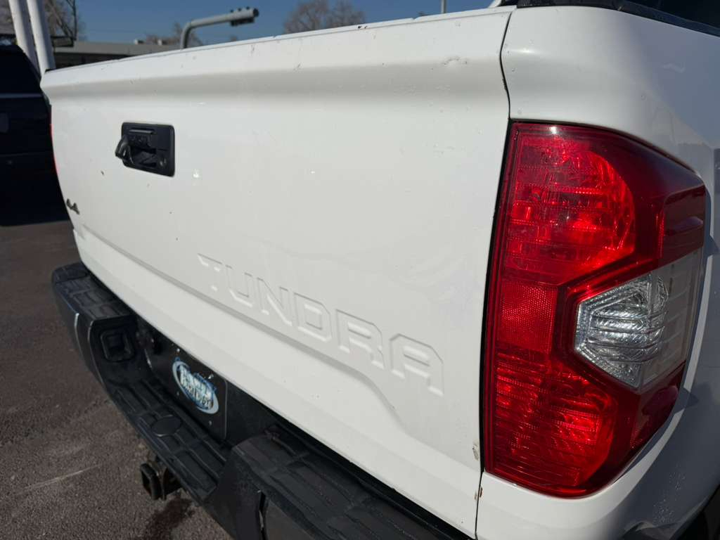 Toyota Tundra 4WD Truck Double Cab 5.7L FFV V8 6-Spd AT TRD Pro (Natl) 2015