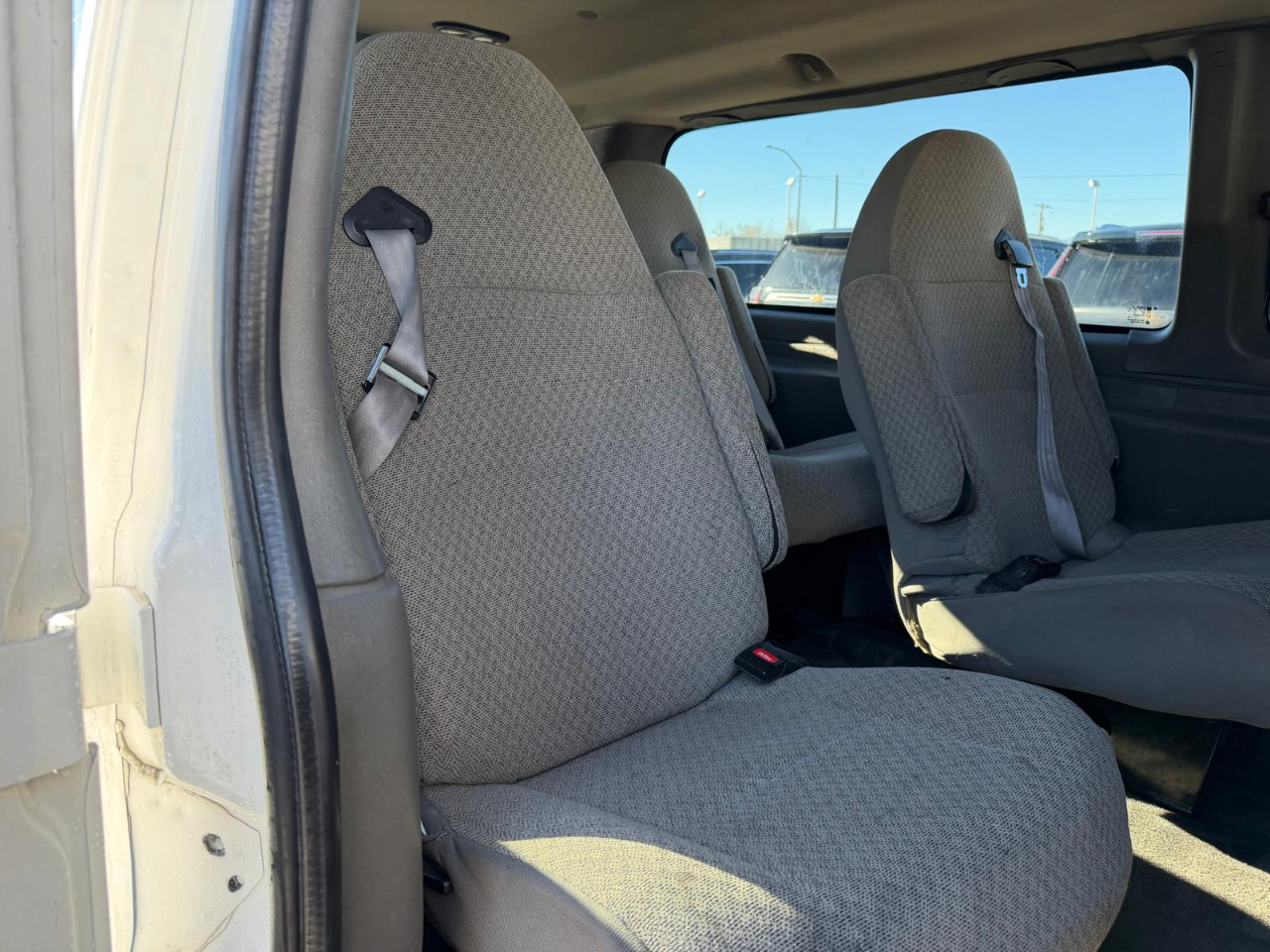 Chevrolet Express Passenger RWD 3500 155" LT w/1LT 2015