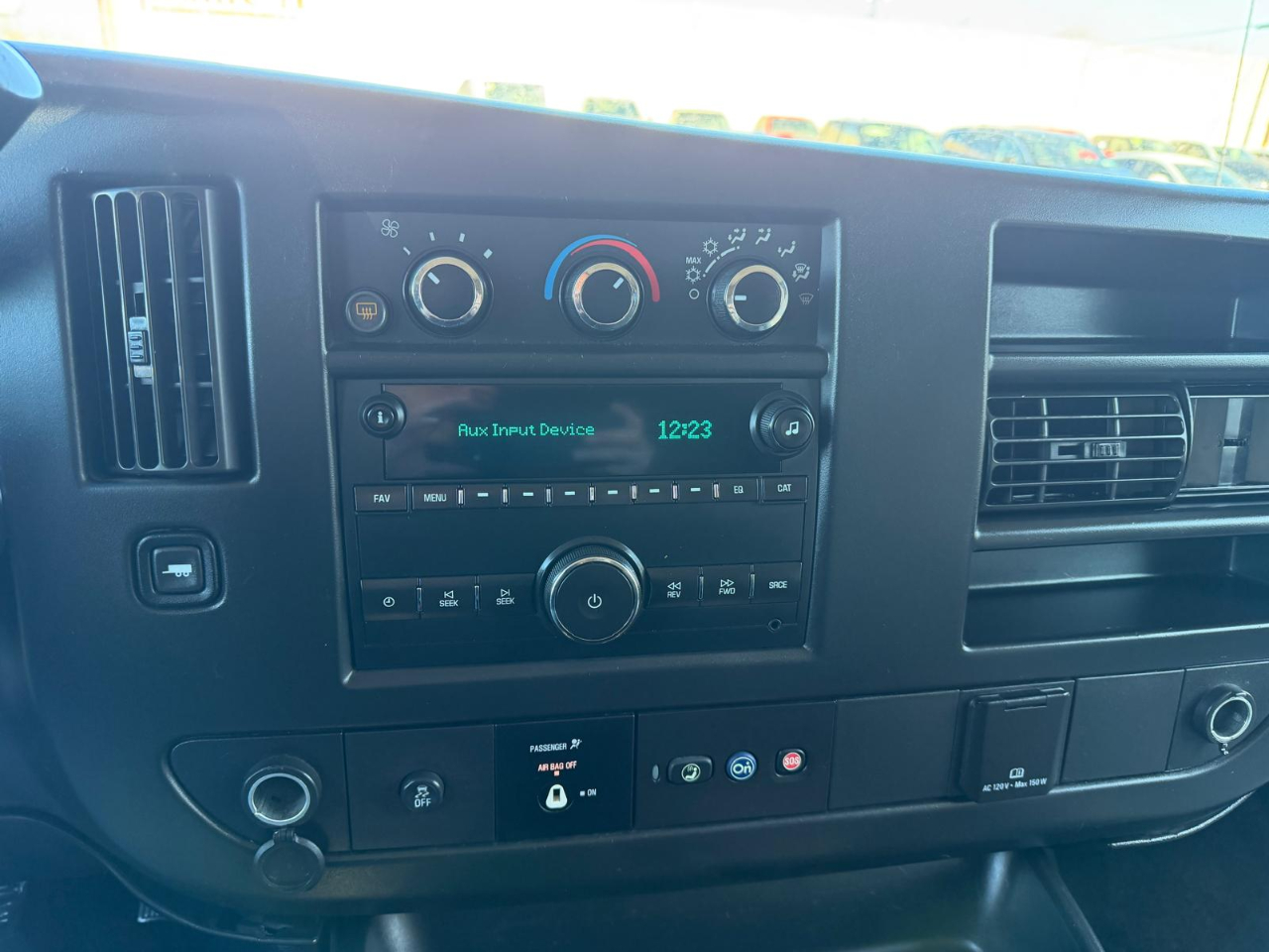 Chevrolet Express Passenger RWD 3500 155" LT w/1LT 2015