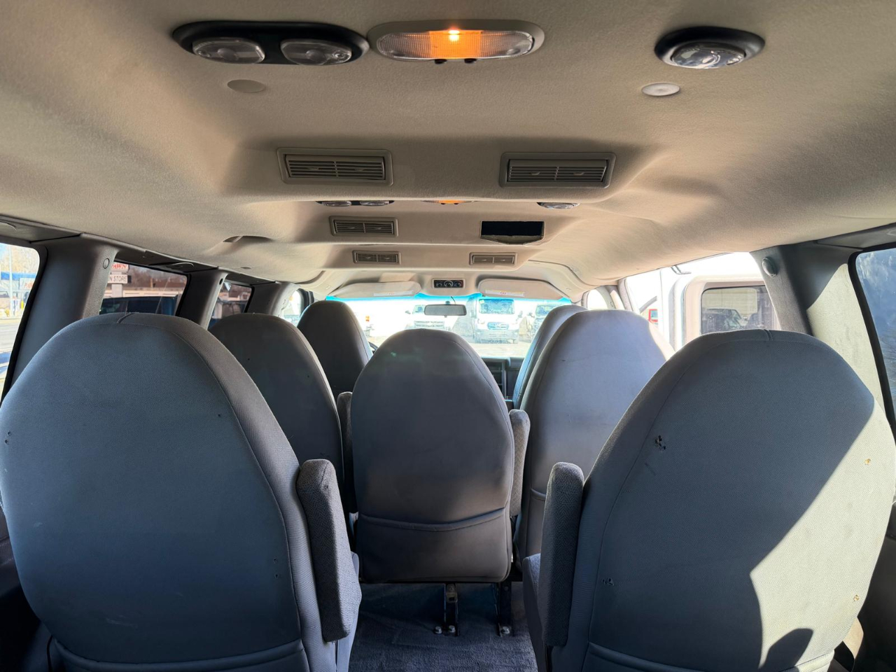 Chevrolet Express Passenger RWD 3500 155" LT w/1LT 2015