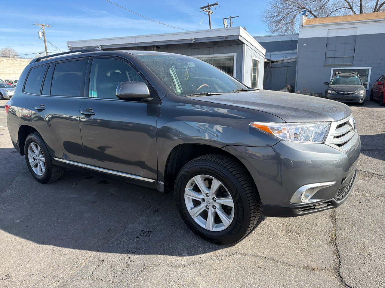 Toyota Highlander 4WD 4dr V6 (Natl) 2012