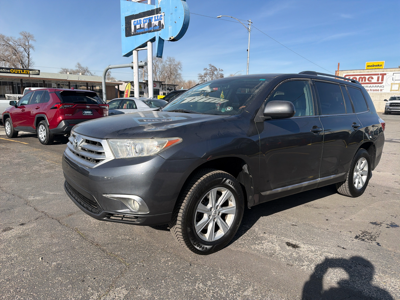 Toyota Highlander 4WD 4dr V6 (Natl) 2012