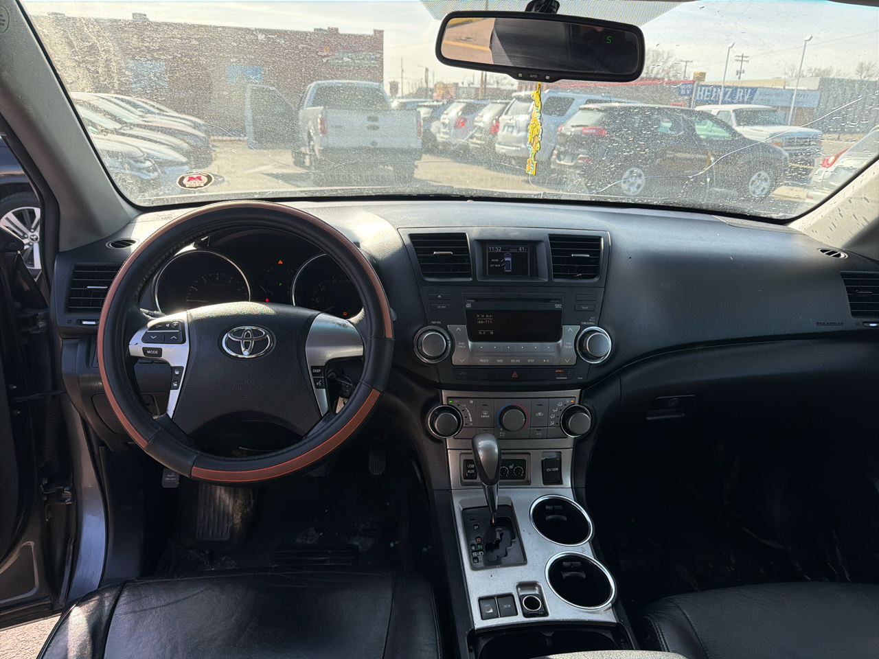 Toyota Highlander 4WD 4dr V6 (Natl) 2012