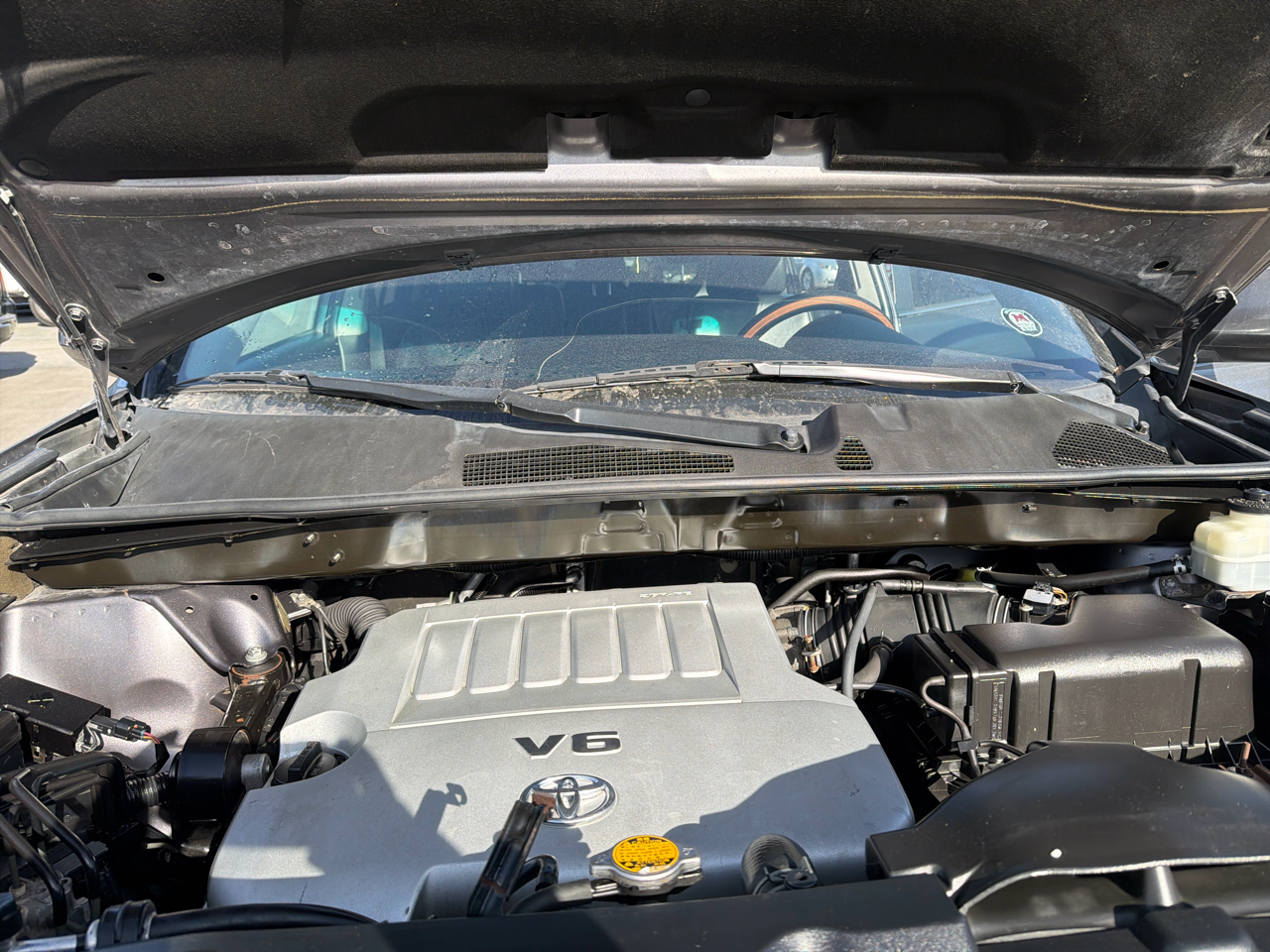 Toyota Highlander 4WD 4dr V6 (Natl) 2012