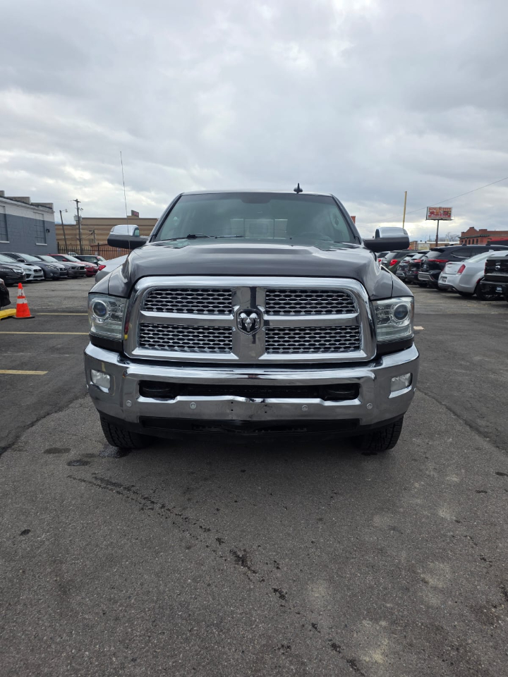 RAM 3500 Laramie 4x4 Mega Cab 6'4" Box 2018