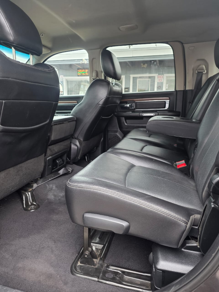 RAM 3500 Laramie 4x4 Mega Cab 6'4" Box 2018