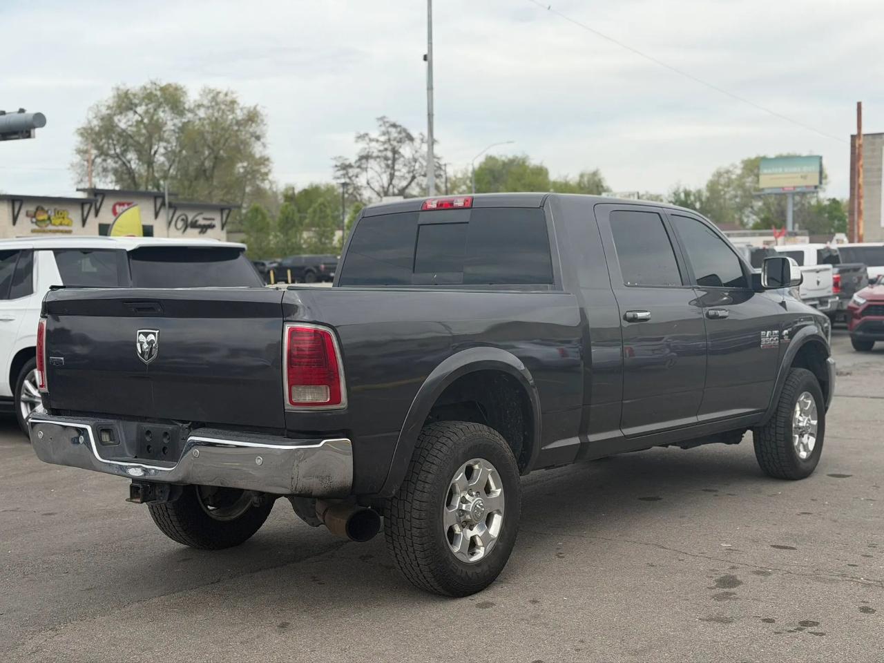 RAM 3500 Laramie 4x4 Mega Cab 6'4" Box 2018