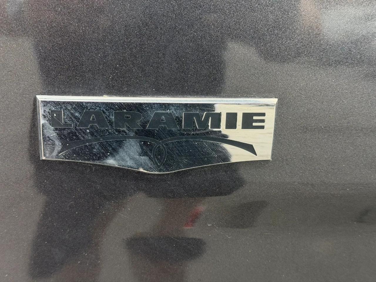 RAM 3500 Laramie 4x4 Mega Cab 6'4" Box 2018