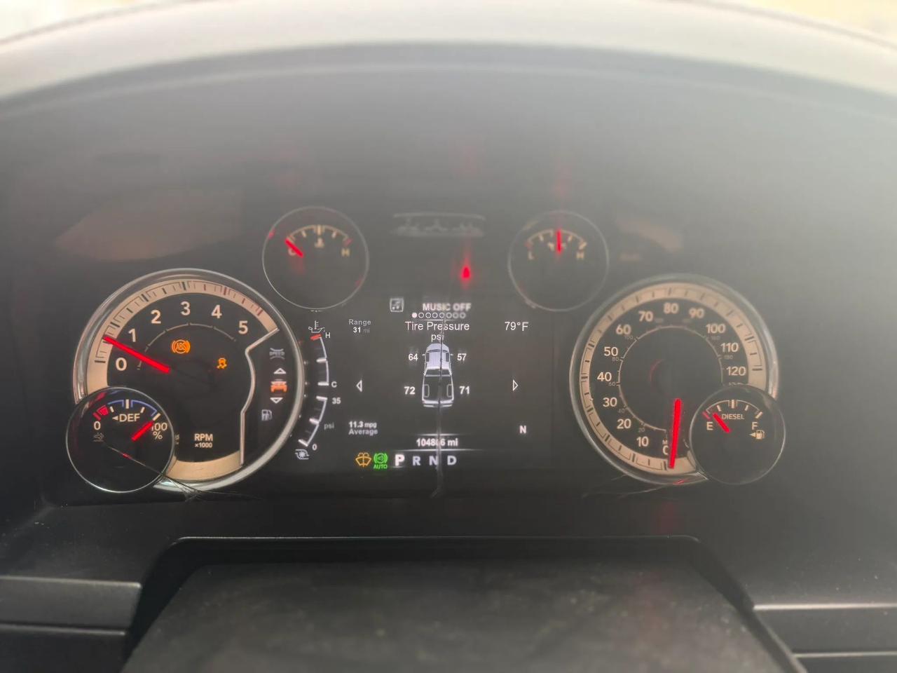 RAM 3500 Laramie 4x4 Mega Cab 6'4" Box 2018