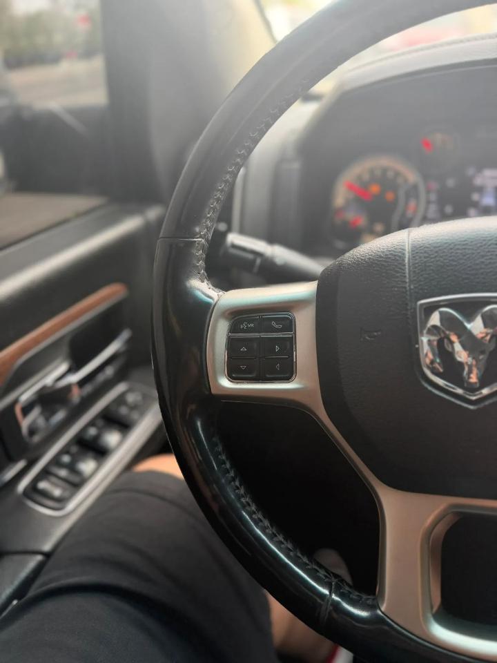 RAM 3500 Laramie 4x4 Mega Cab 6'4" Box 2018