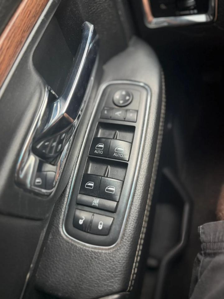 RAM 3500 Laramie 4x4 Mega Cab 6'4" Box 2018