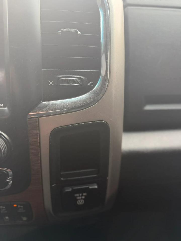 RAM 3500 Laramie 4x4 Mega Cab 6'4" Box 2018