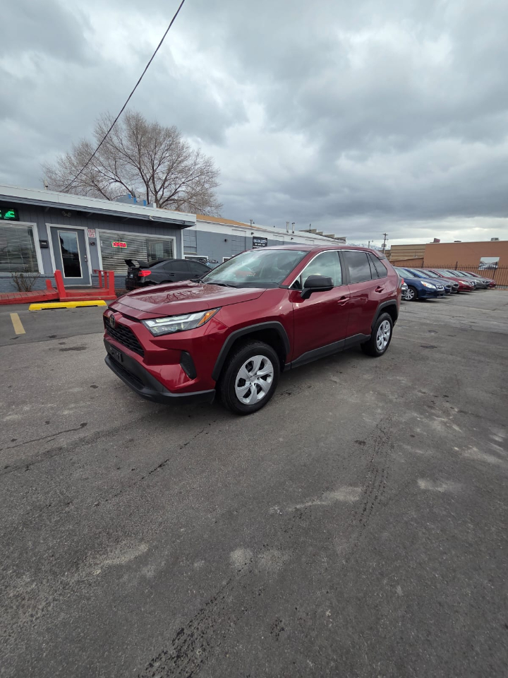 Toyota RAV4 LE AWD (Natl) 2024