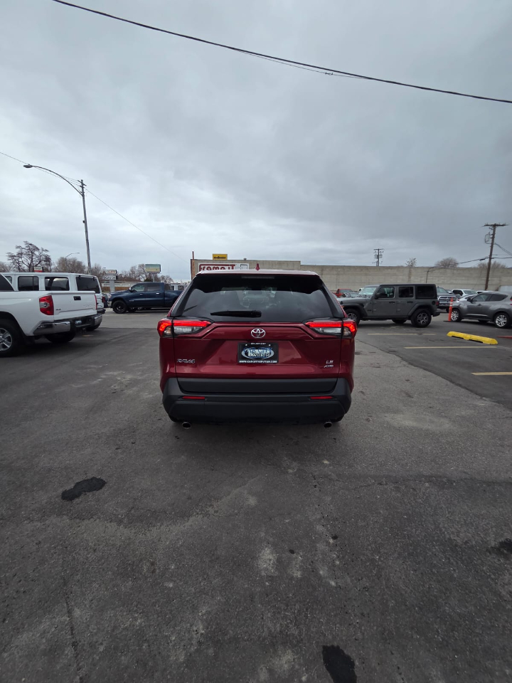 Toyota RAV4 LE AWD (Natl) 2024