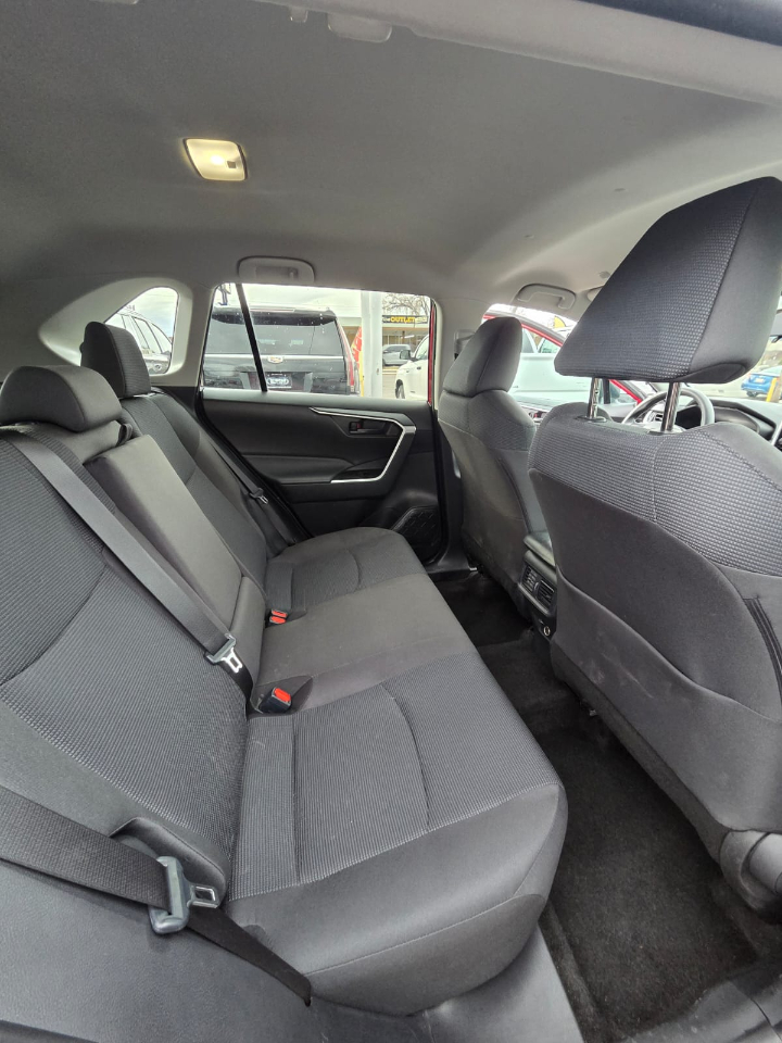 Toyota RAV4 LE AWD (Natl) 2024