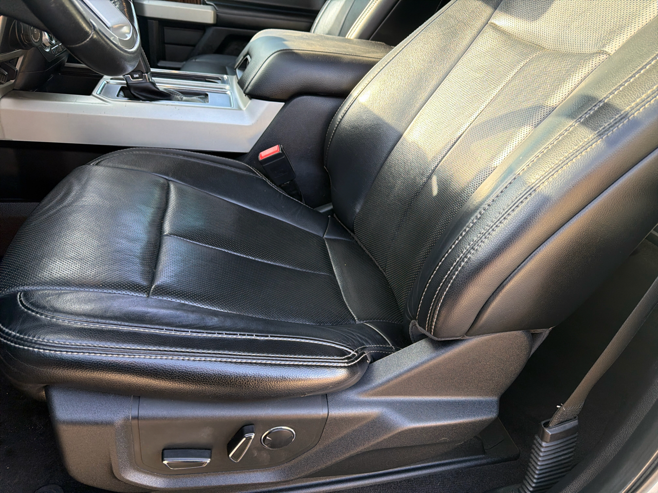 Ford F-150 4WD SuperCrew 157" Lariat 2018