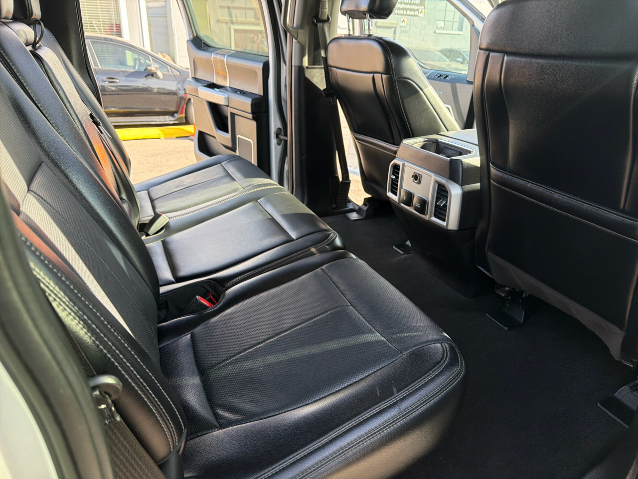 Ford F-150 4WD SuperCrew 157" Lariat 2018