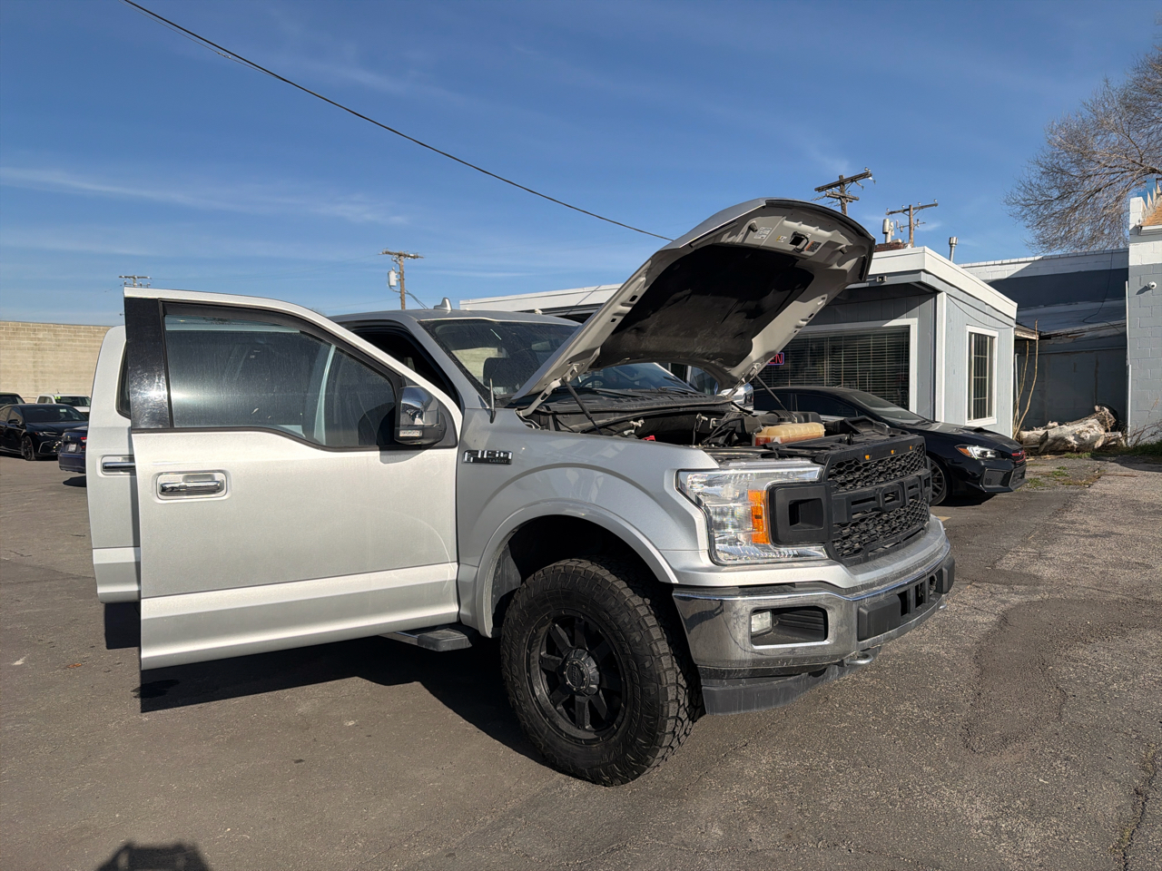 Ford F-150 4WD SuperCrew 157" Lariat 2018