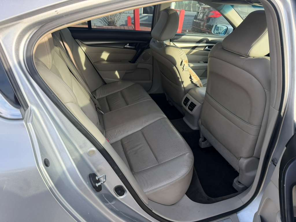 Acura TL 4dr Sdn Auto 2WD Tech 2012