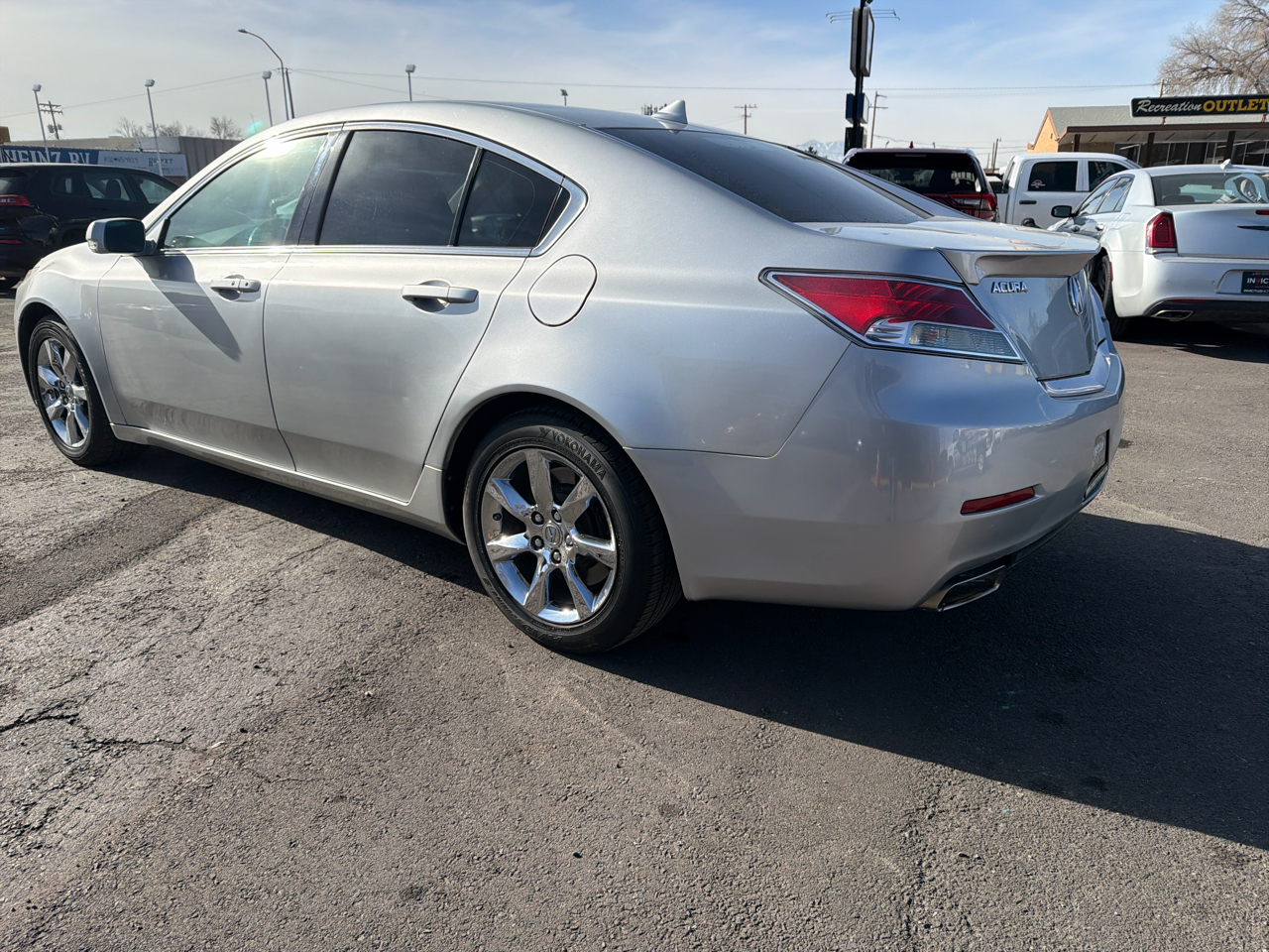 Acura TL 4dr Sdn Auto 2WD Tech 2012