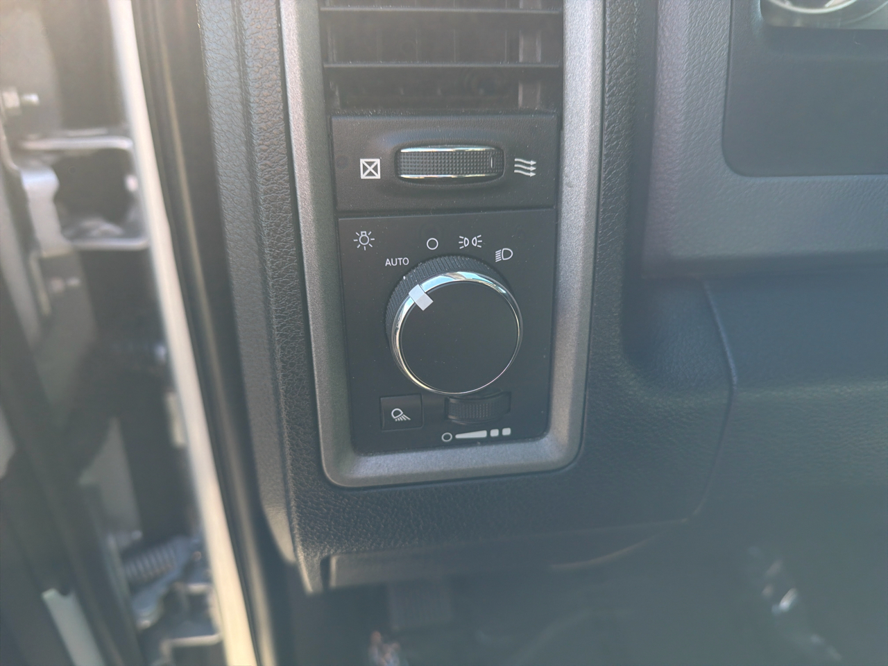 RAM 1500 4WD Crew Cab 149" Tradesman 2016