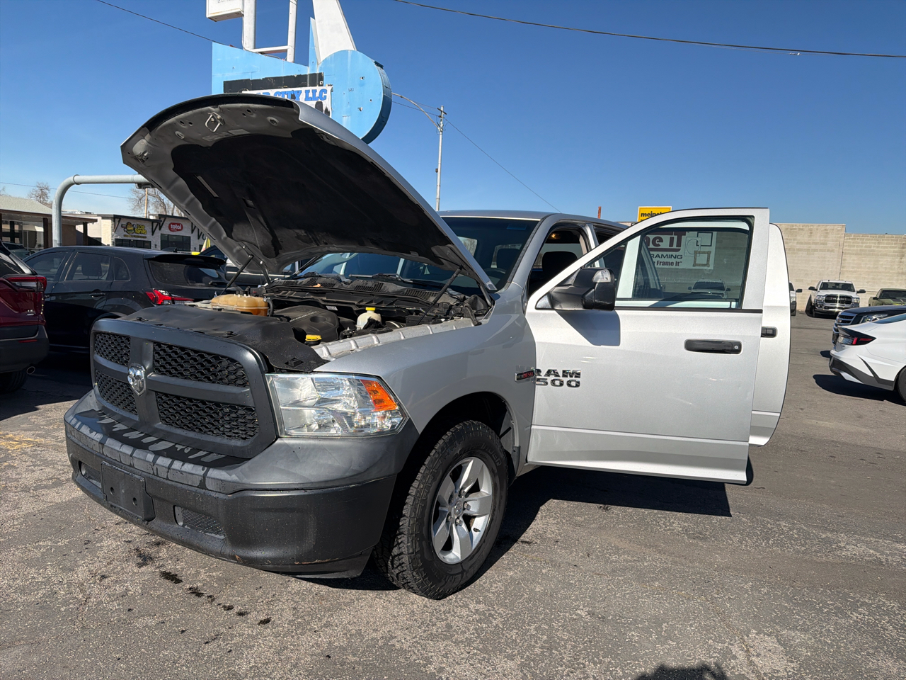 RAM 1500 4WD Crew Cab 149" Tradesman 2016