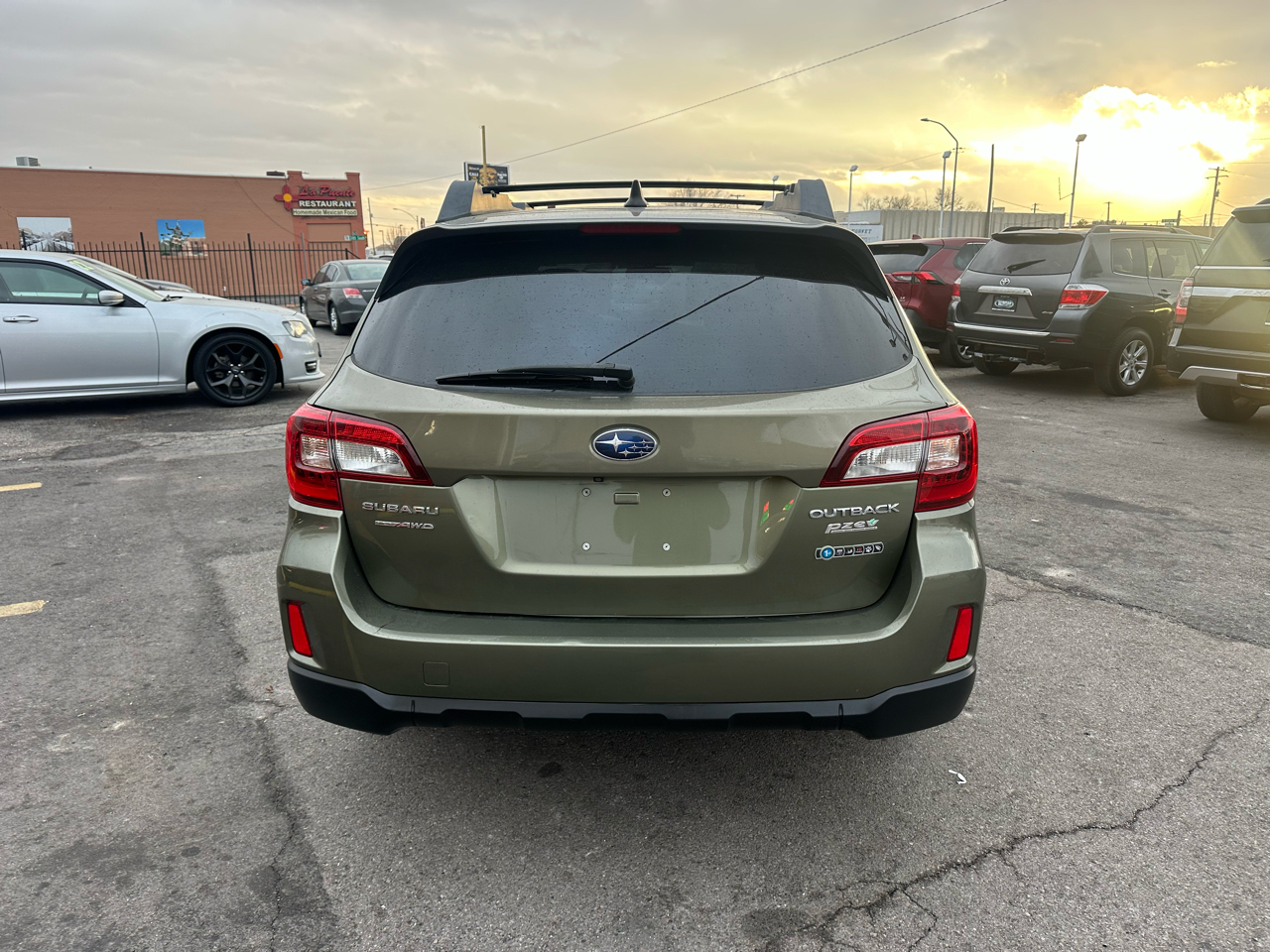 Subaru Outback 4dr Wgn 2.5i Premium PZEV 2016