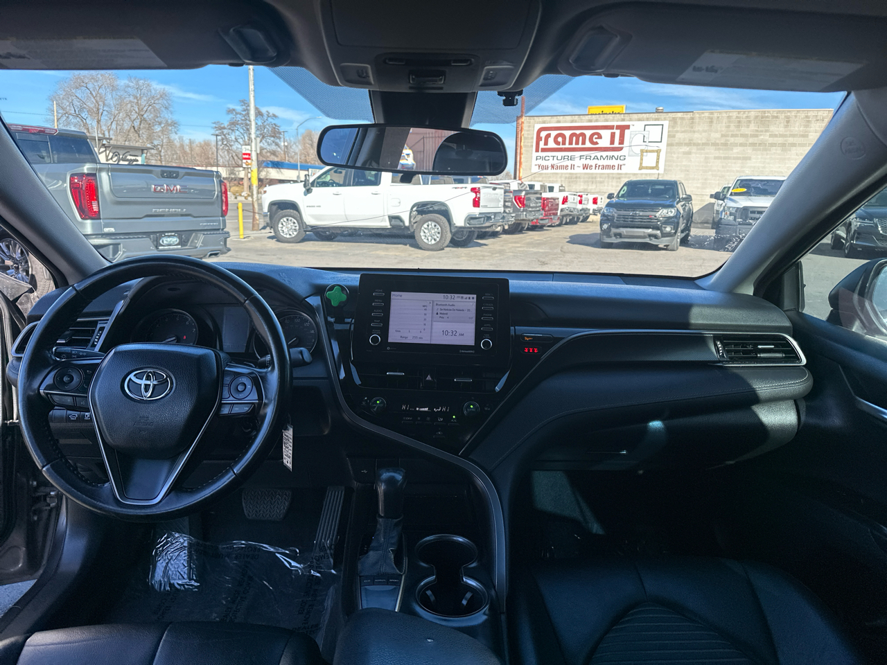 Toyota Camry SE Auto (Natl) 2022