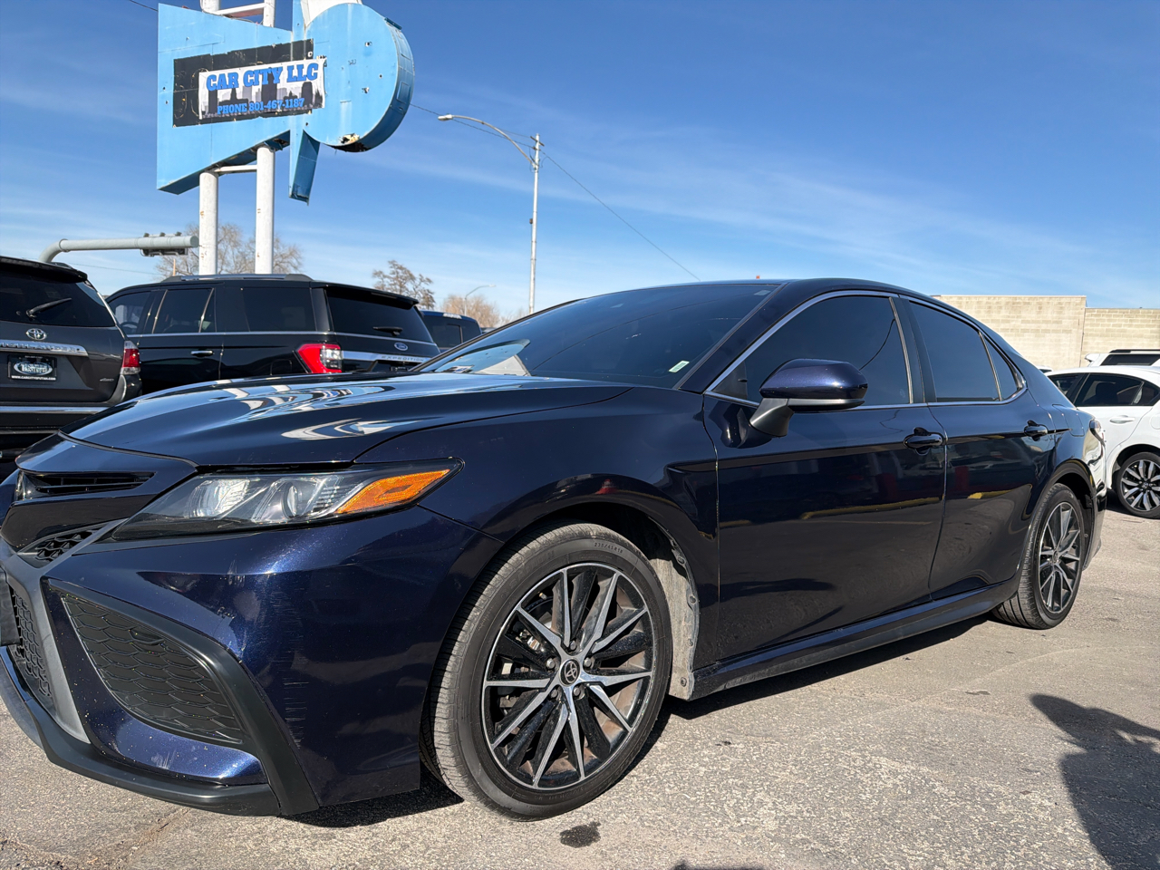 Toyota Camry SE Auto (Natl) 2021