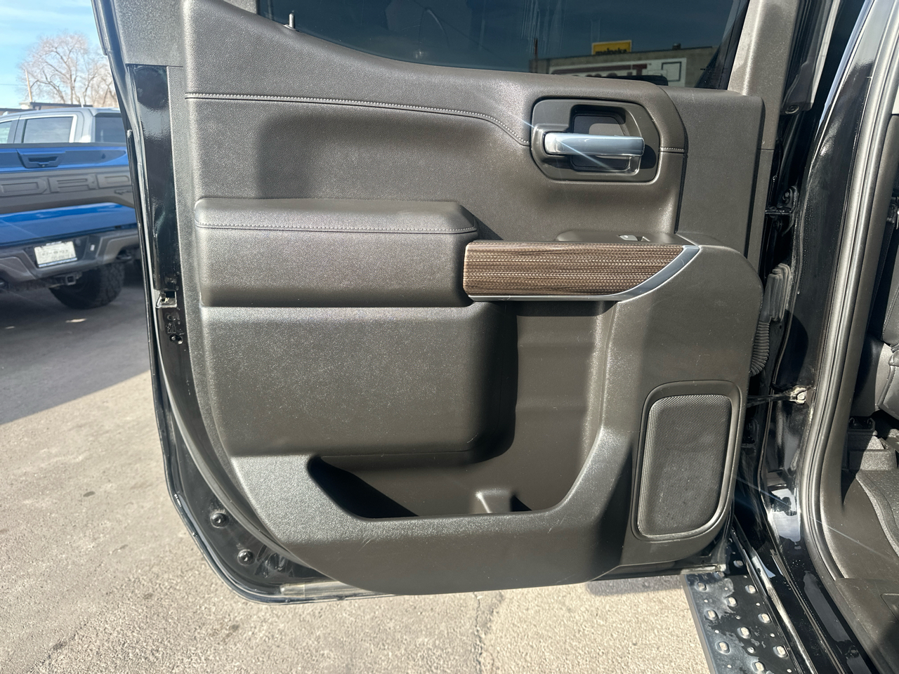 Chevrolet Silverado 1500 4WD Crew Cab 147" LT Trail Boss 2021