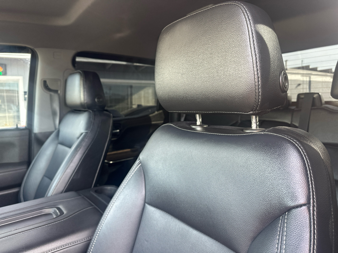 Chevrolet Silverado 1500 4WD Crew Cab 147" LT Trail Boss 2021