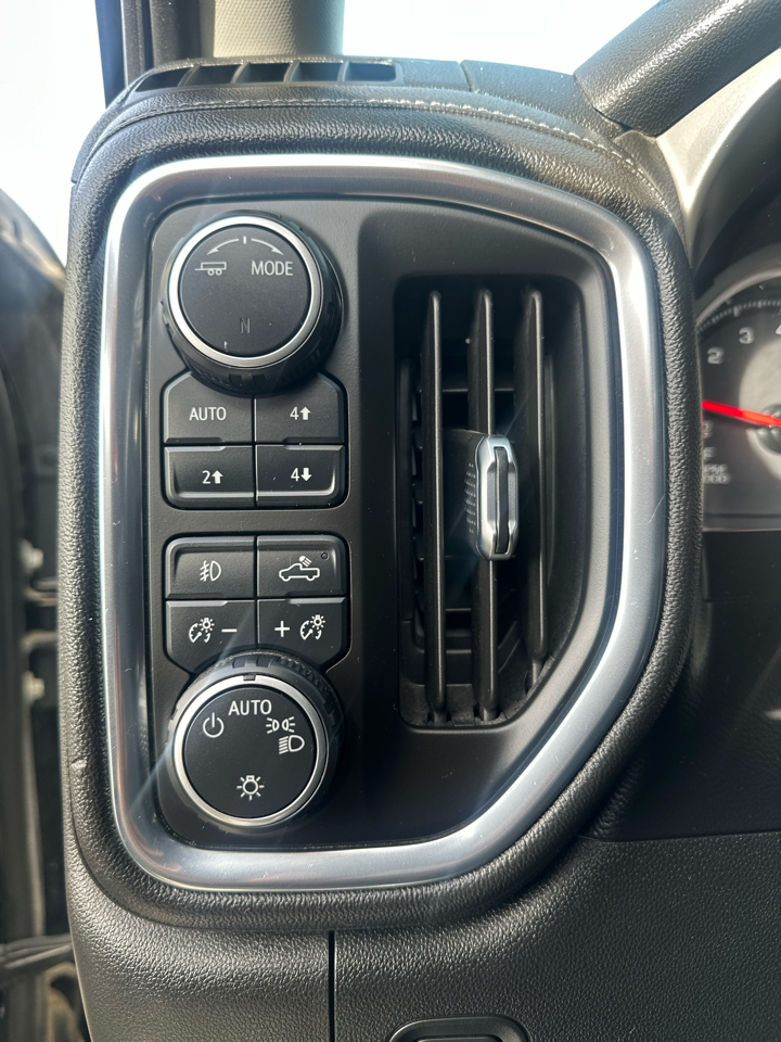 Chevrolet Silverado 1500 4WD Crew Cab 147" LT Trail Boss 2021