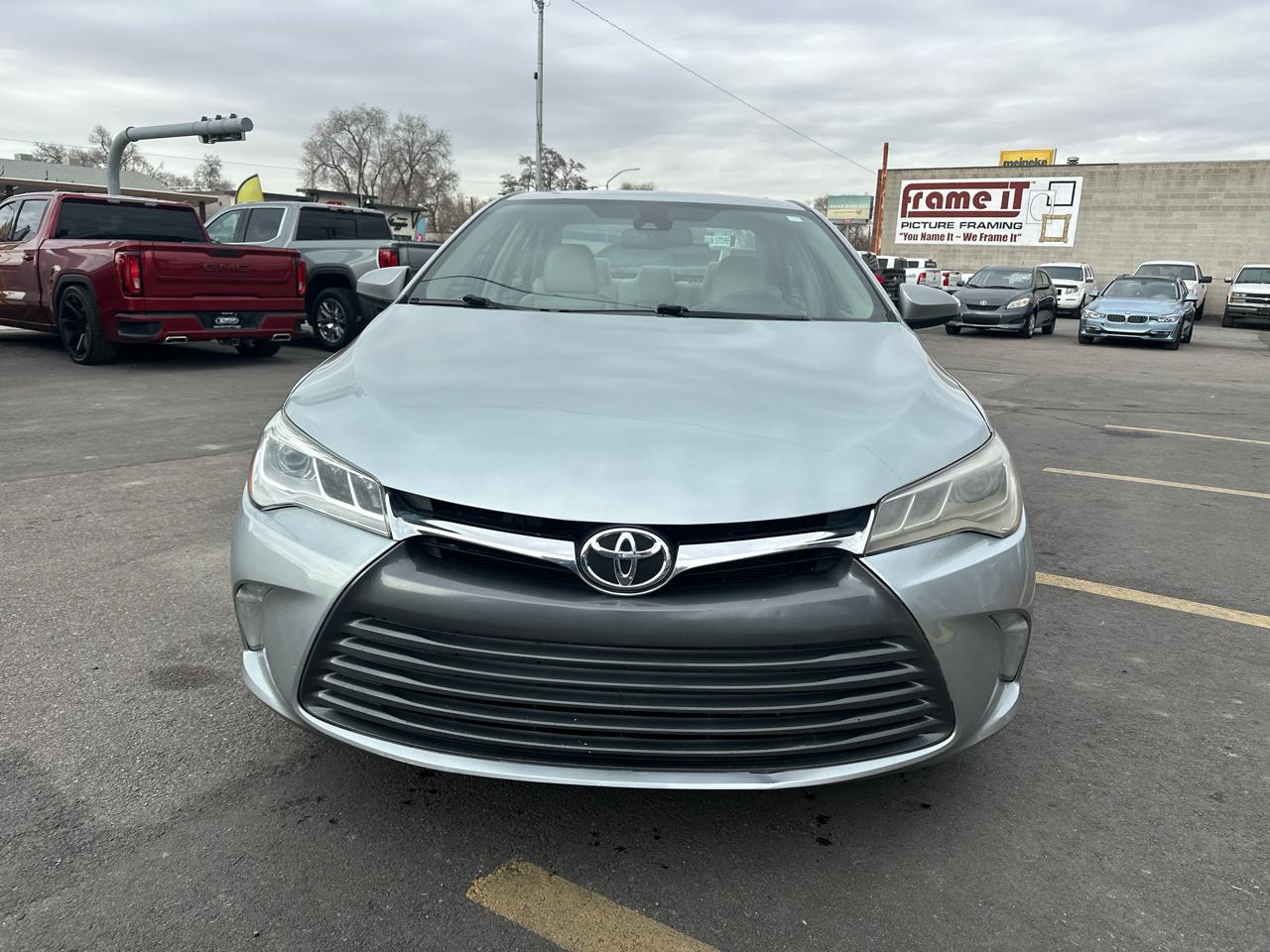 Toyota Camry 4dr Sdn V6 Auto XLE (Natl) 2016