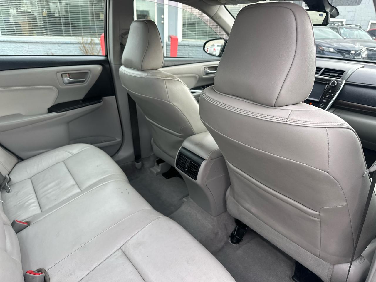 Toyota Camry 4dr Sdn V6 Auto XLE (Natl) 2016