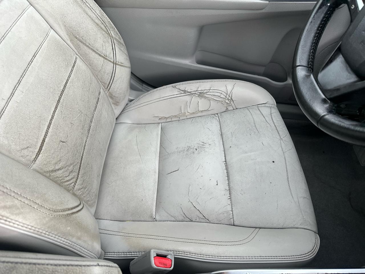 Toyota Camry 4dr Sdn V6 Auto XLE (Natl) 2016