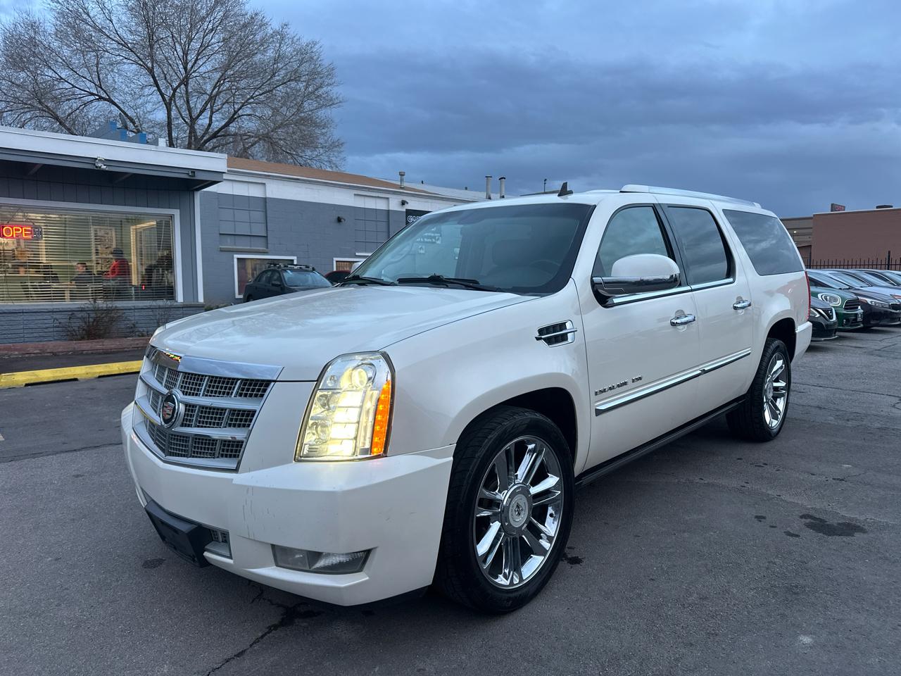 Cadillac Escalade ESV AWD 4dr Platinum 2014