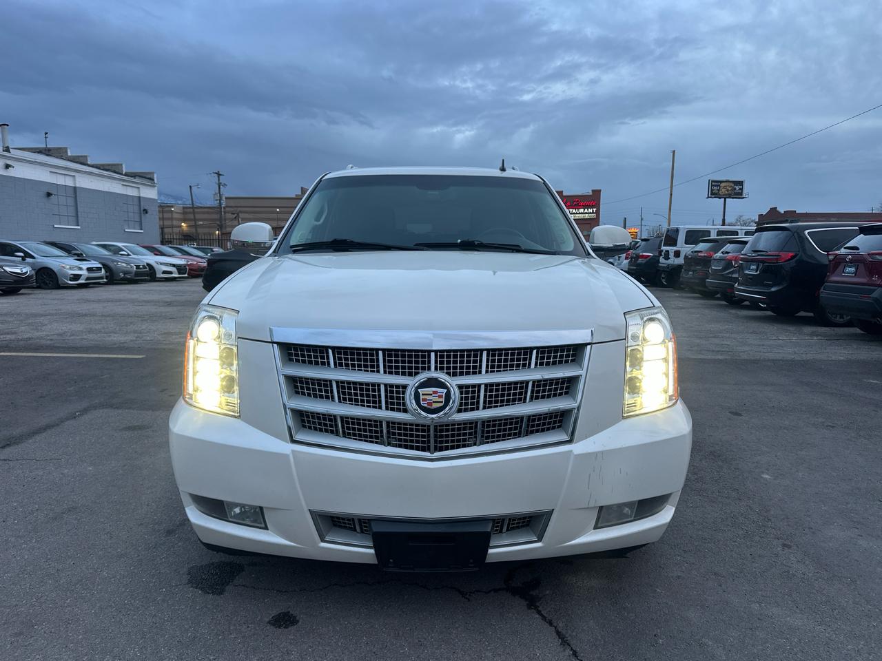 Cadillac Escalade ESV AWD 4dr Platinum 2014