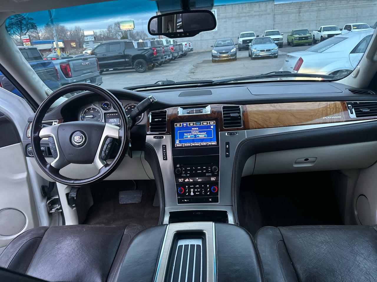 Cadillac Escalade ESV AWD 4dr Platinum 2014