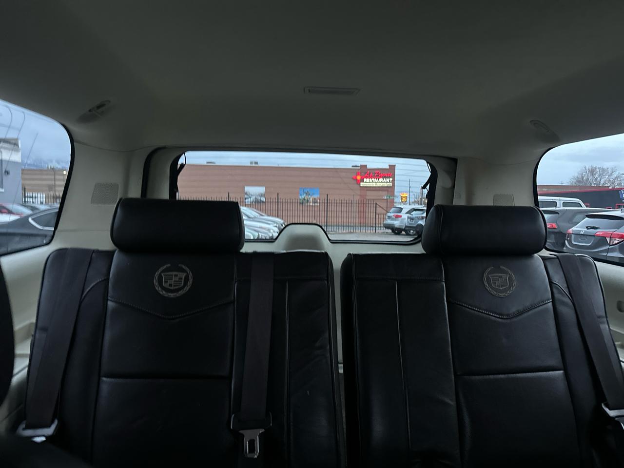 Cadillac Escalade ESV AWD 4dr Platinum 2014