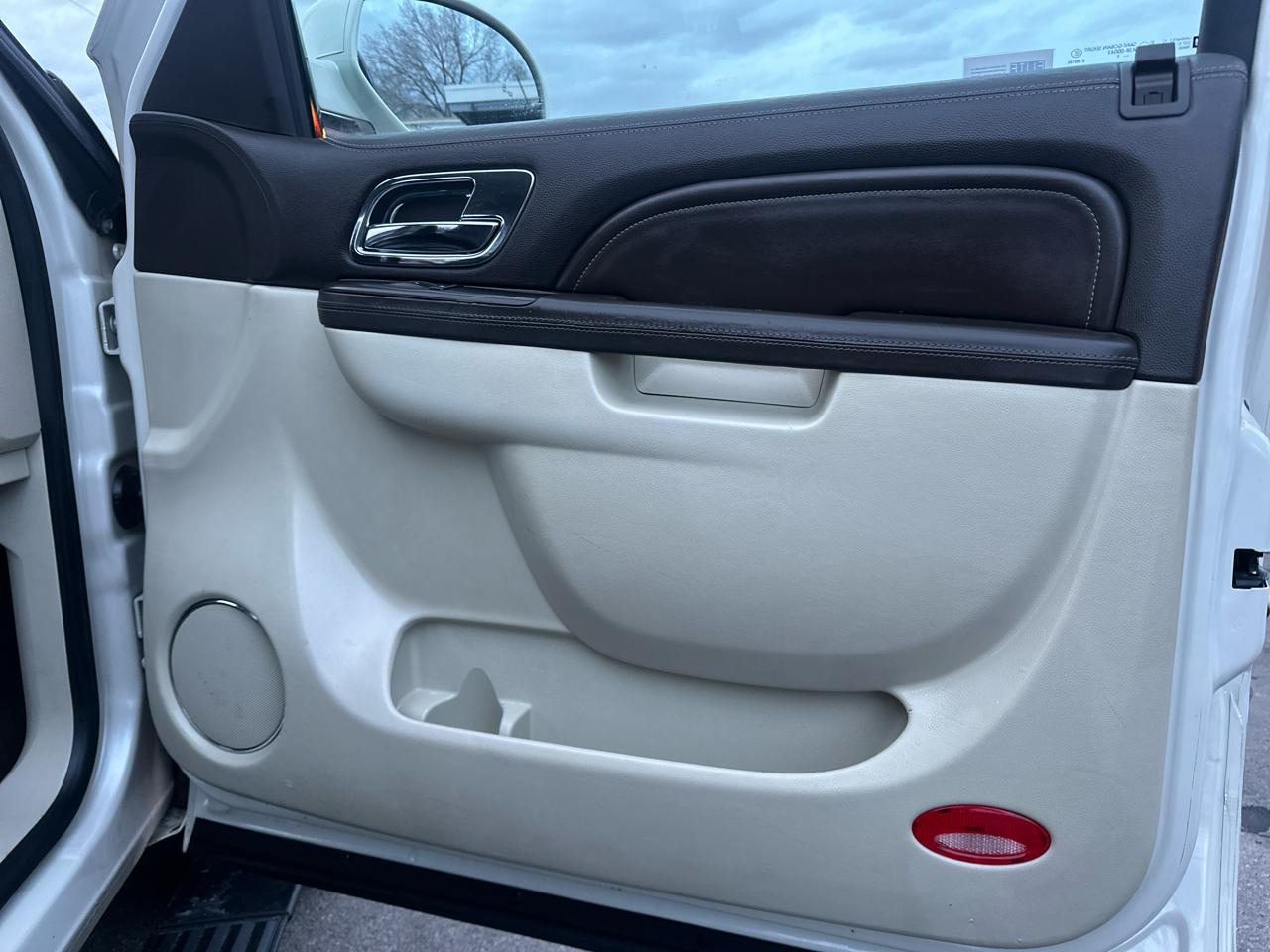 Cadillac Escalade ESV AWD 4dr Platinum 2014