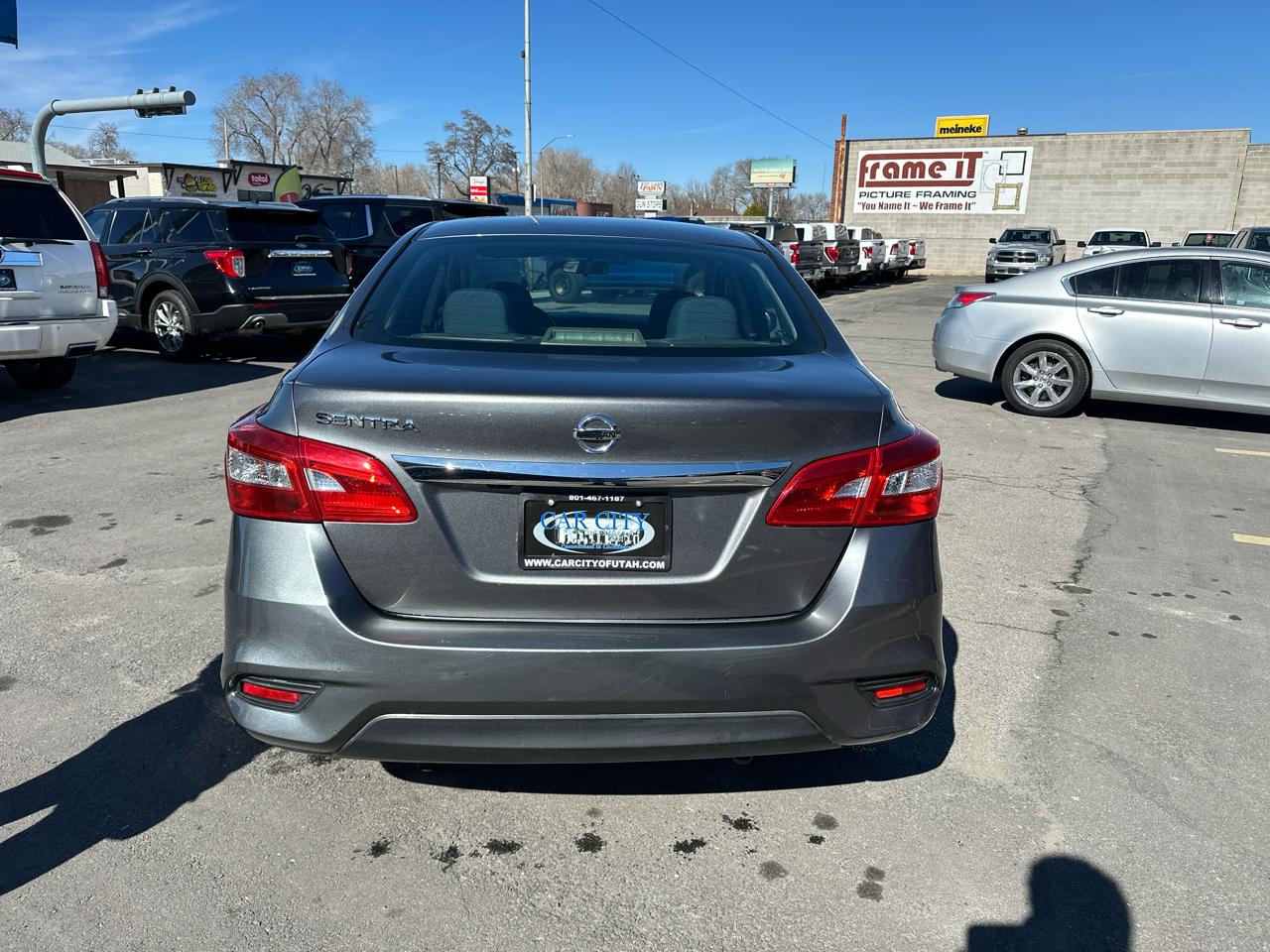 Nissan Sentra S CVT 2019