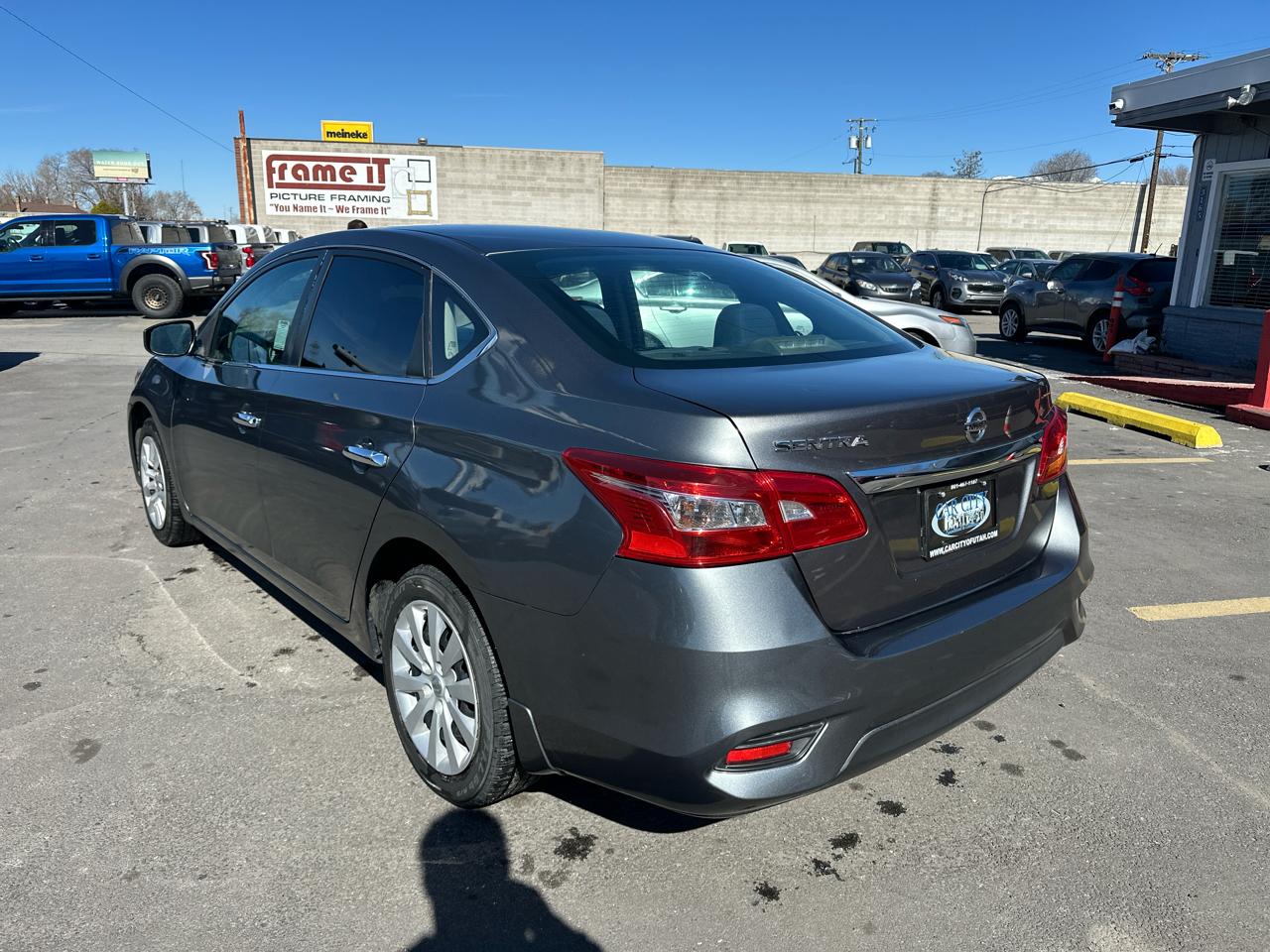 Nissan Sentra S CVT 2019