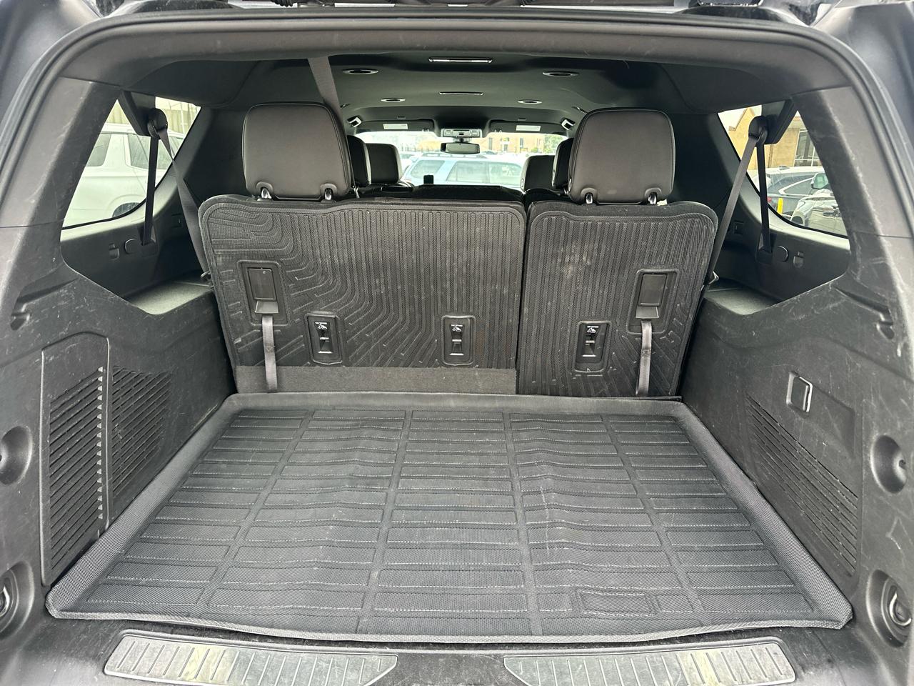 Chevrolet Suburban 4WD 4dr RST 2021