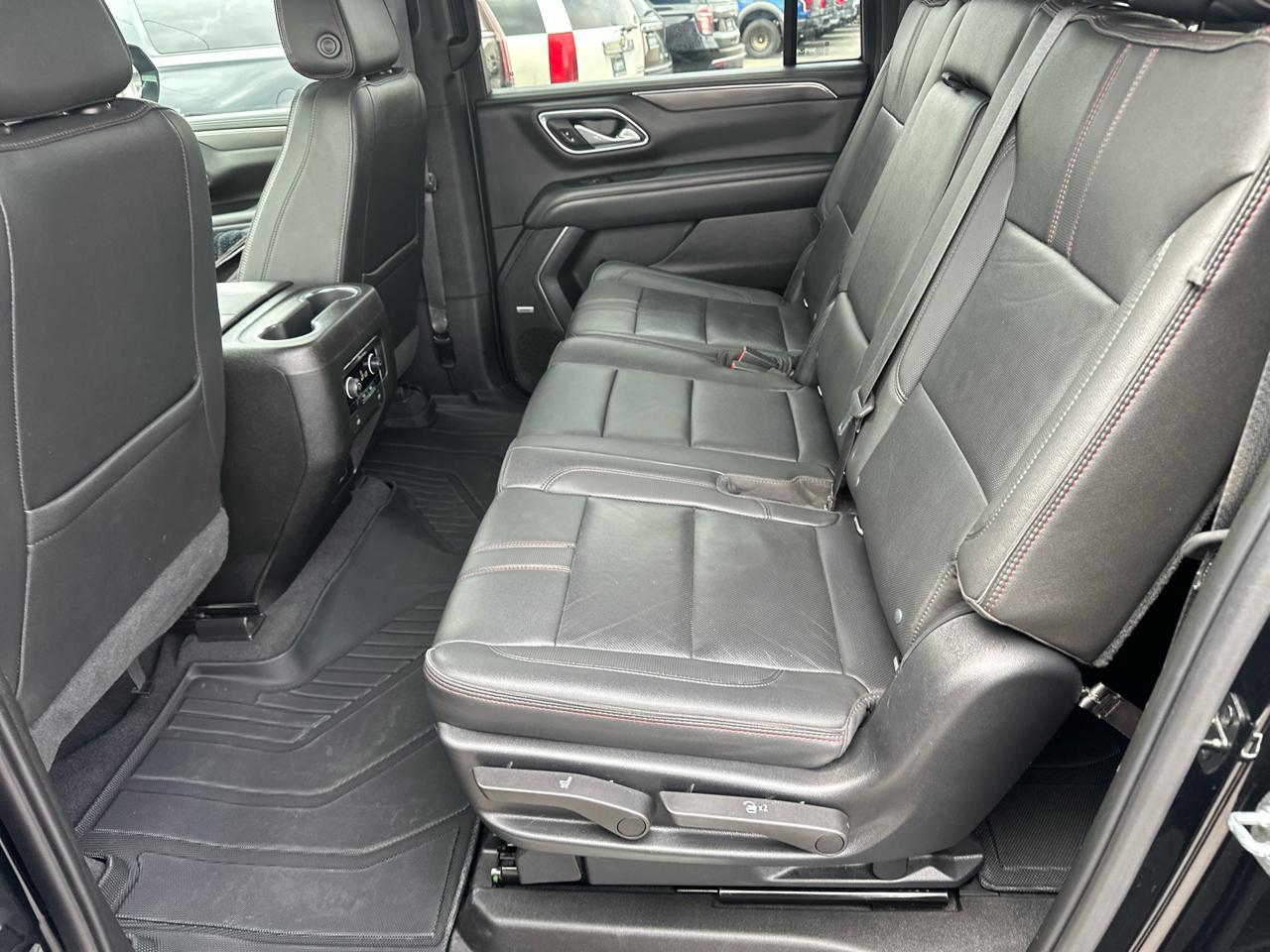 Chevrolet Suburban 4WD 4dr RST 2021